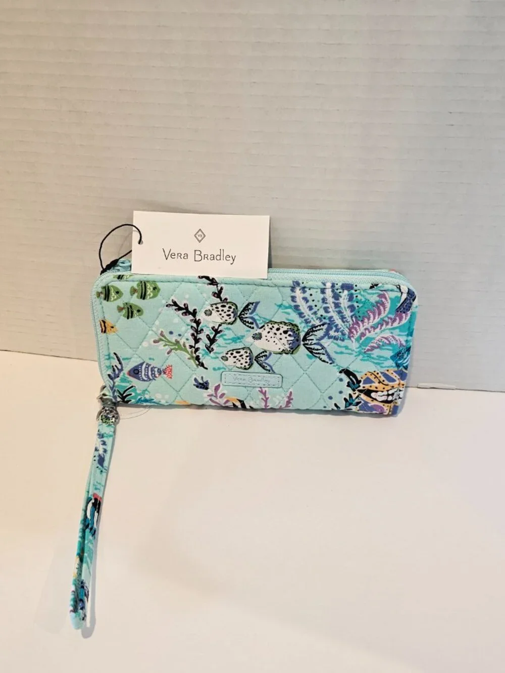 NWT Vera Bradley RFID Accordion Wristlet Wallet Antilles Treasure Water Sea